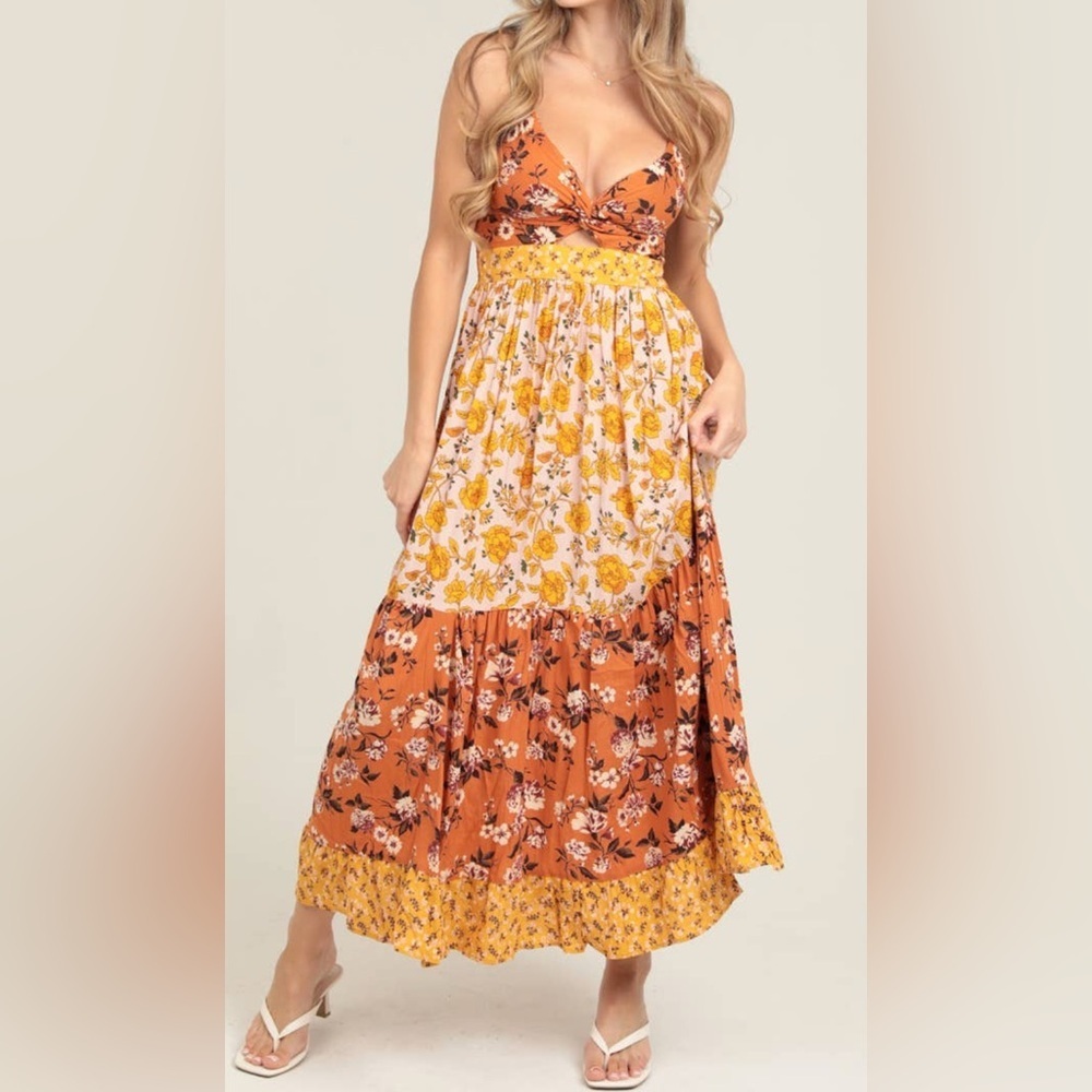 Angie V NECK TWIST FRONT KEYHOLE CUT OUT MAXI DRESS - Picture 1 of 7